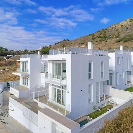 Villa Capistrano Blue Cinco